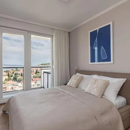 דירה Majestic View Penthouse